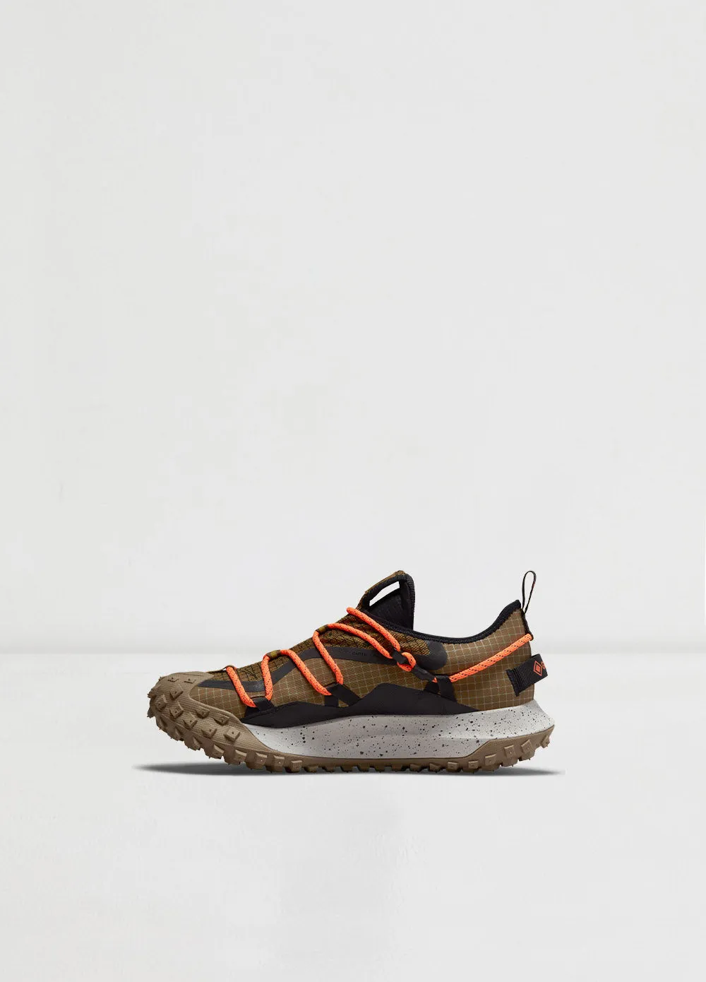 ACG Mountain Fly Low GORE-TEX Sneakers