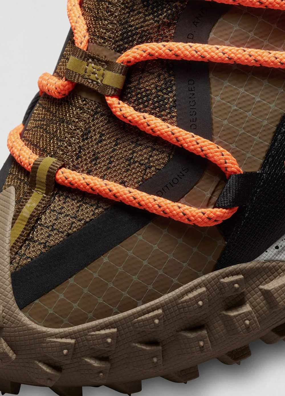 ACG Mountain Fly Low GORE-TEX Sneakers