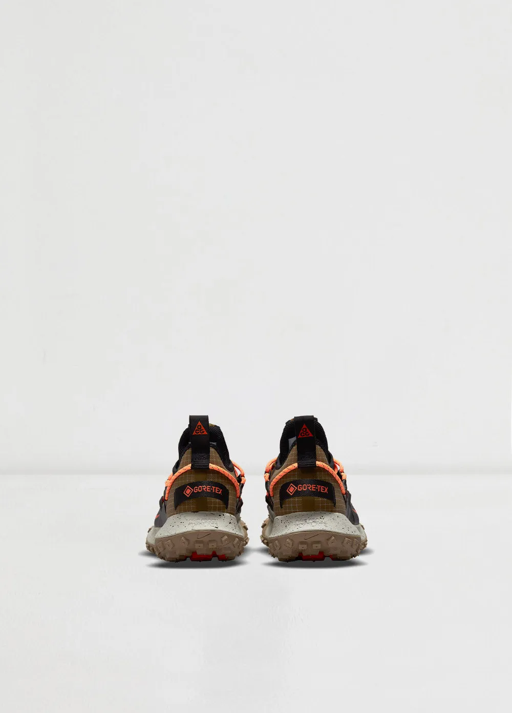 ACG Mountain Fly Low GORE-TEX Sneakers