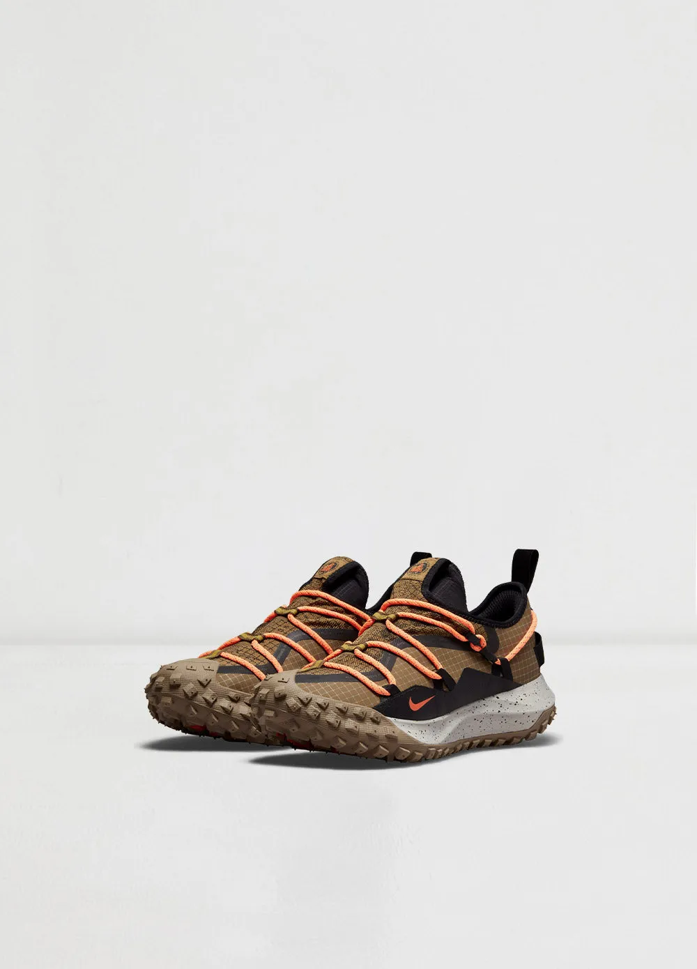 ACG Mountain Fly Low GORE-TEX Sneakers