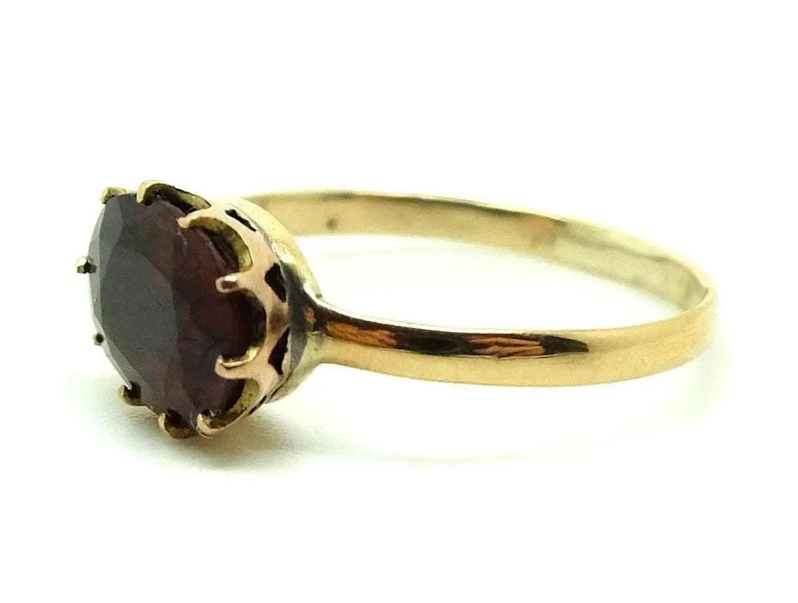 Antique Victorian Garnet 9ct Gold Ring (Size: N)