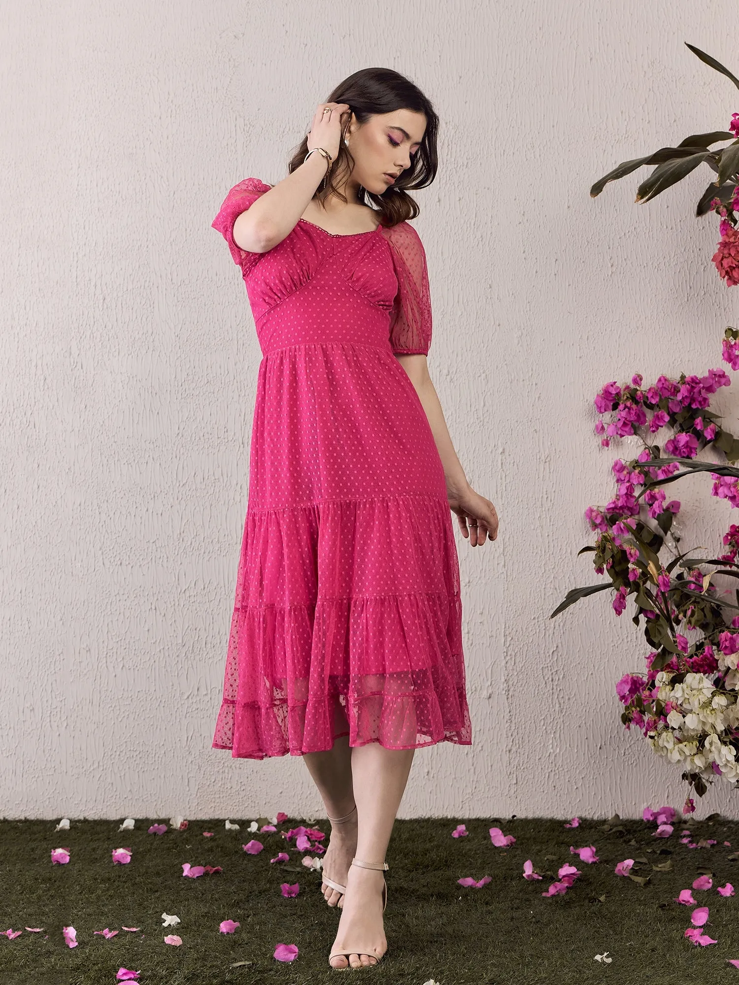 Berrlush Women Pink Solid Sweetheart Neck Puff Sleeve A-Line Dress