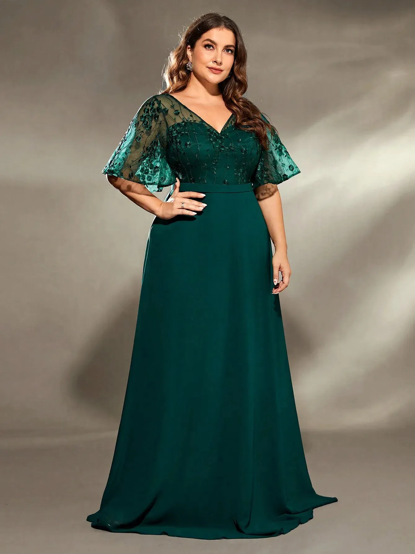 Green Chiffon Lace Plus Size Short Sleeve Party Dress