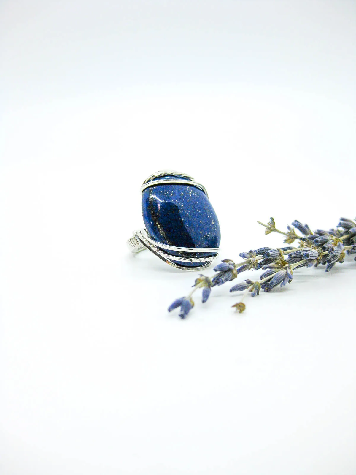 Kamala: Lapis Ring R25oak