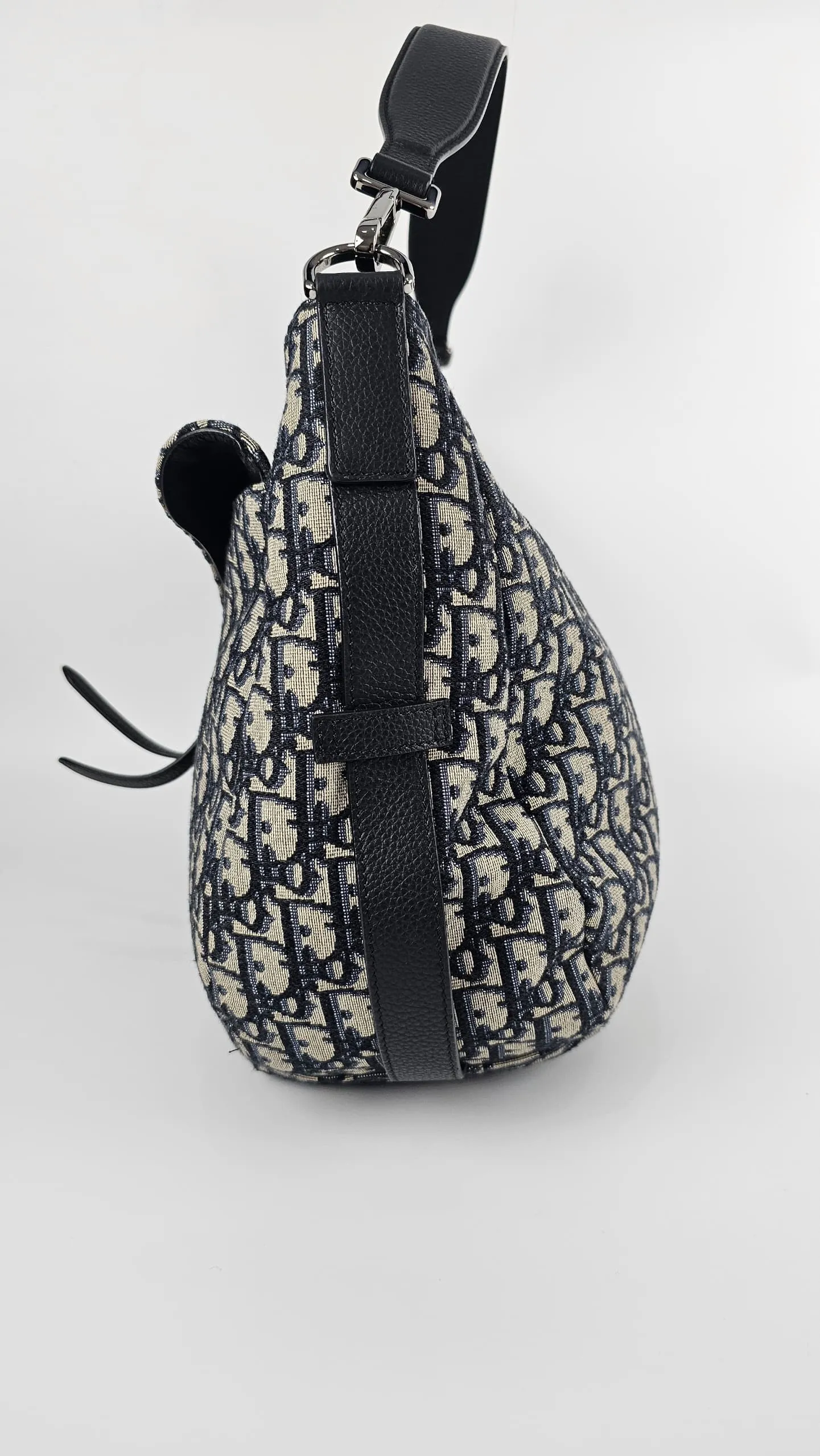 Oblique Soft Saddle Bag