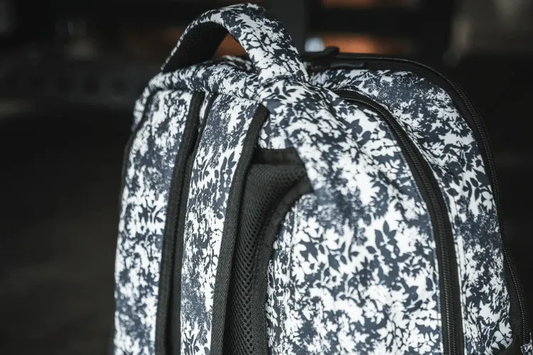 Performance Backpack - 24L Ethereal Fields