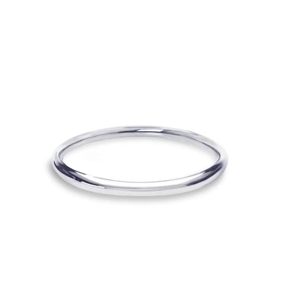 - Petite Plain Wedding Ring Platinum