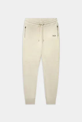 Q-Series Regular Fit Jogger White Swan