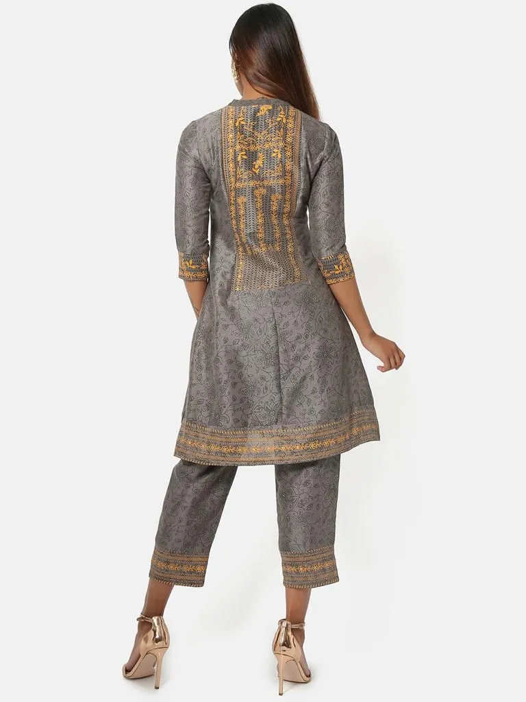 Sitaara Front-Slit Kurta Set